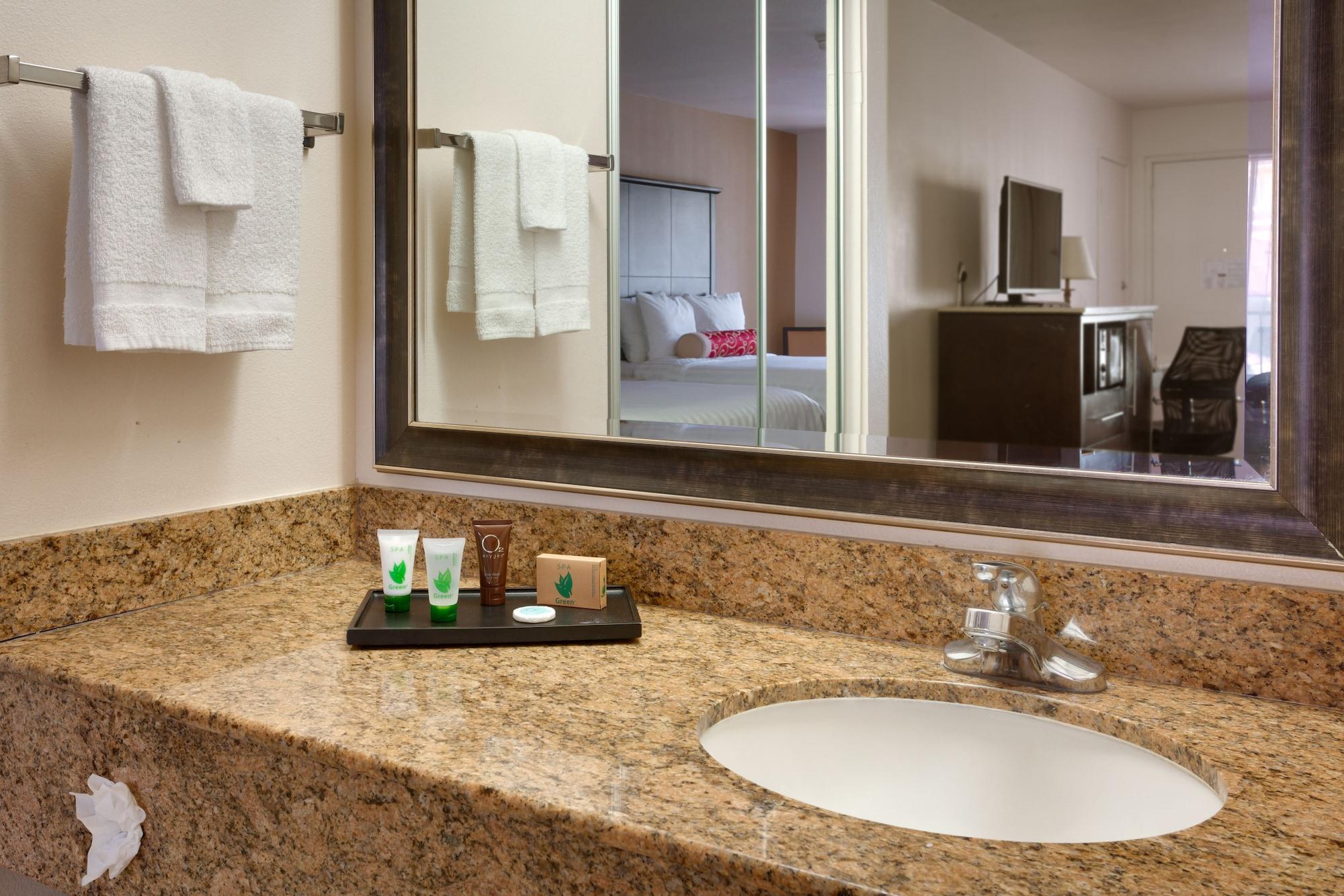 Cortona And Hotel Anaheim
